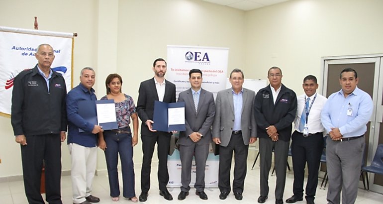 Aduanas certifica nuevas empresas OEA