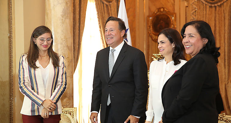 Presidente Varela  Ley para prevenir violencia contra la mujer 