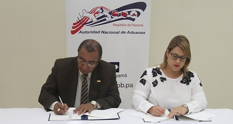 Acuerdo de cooperacin firmado por aduanas para fortlecer la transparencia 