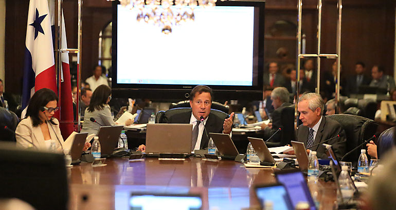 Presidente Varela reunido con su gabinete