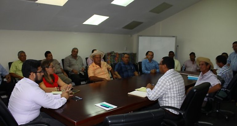 Representantes de Las Tablas solicitan proyecto carretero