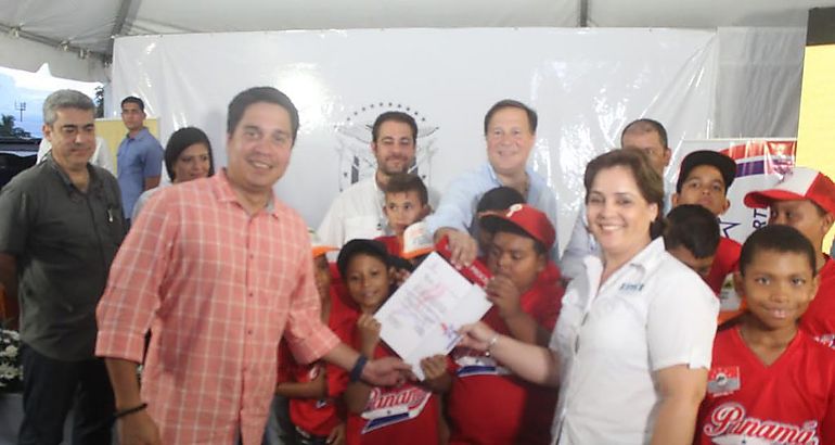 Nueva cancha de Ftbol para Los Marineros en Aguadulce