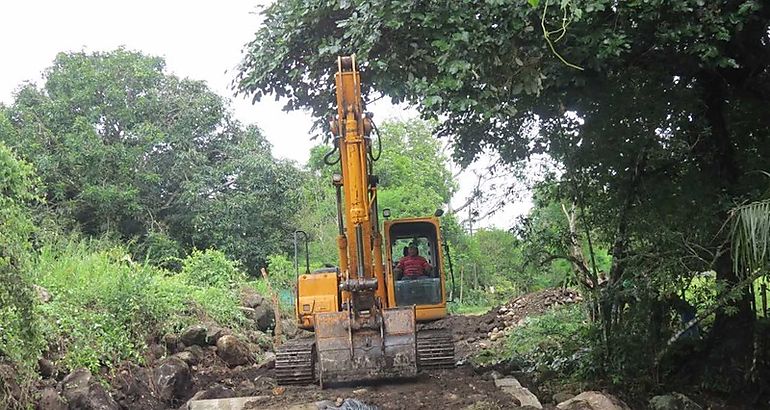 Maquinaria  obras  excavadora