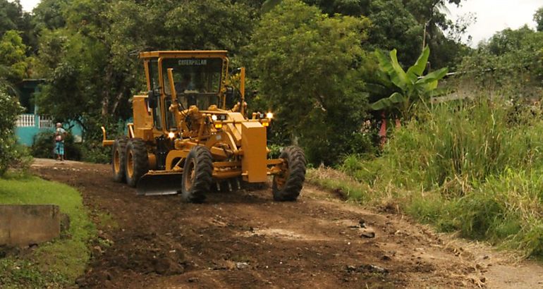 Se licitar rehabilitacin de calles y caminos de Santiago  obras  maquinaria  excavadora