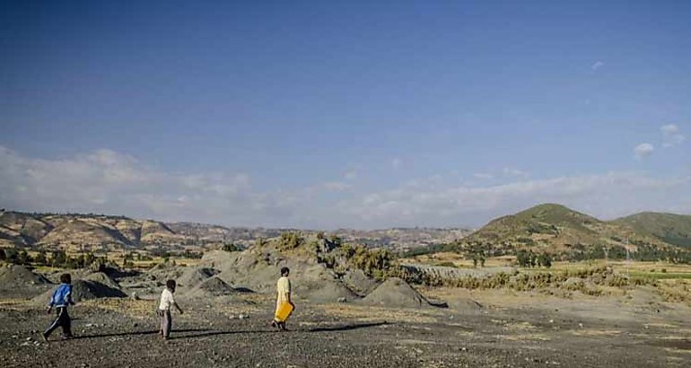 Personas sin acceso a agua y sanidad