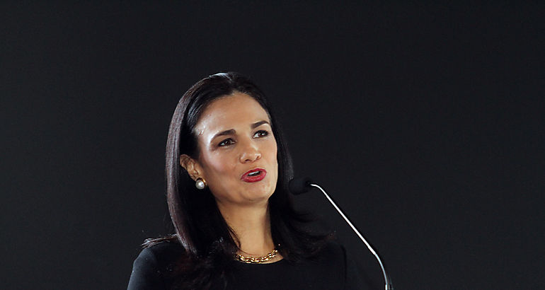 Vicepresidenta y Canciller Isabel de Saint Malo de Alvarado