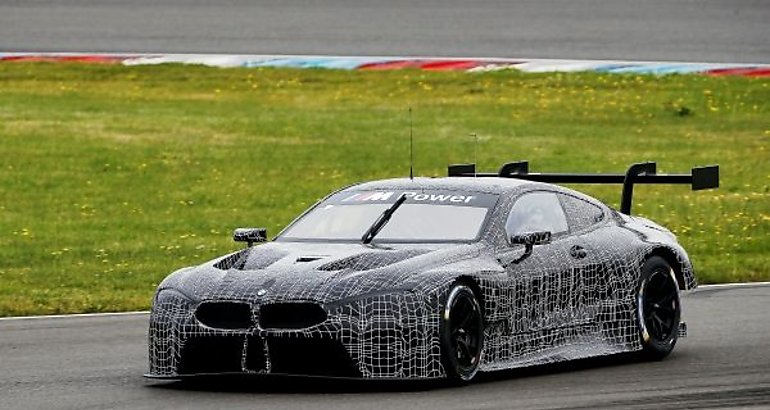  BMW M8 GTE