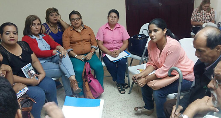 Tcnicos y docentes de IPHE Chiriqu se capacitan en manejo del Autismo