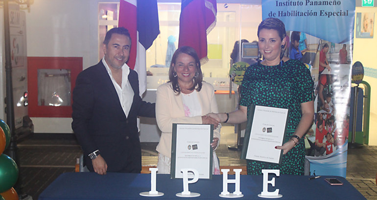 IPHE y Divercity firman convenio para el uso de parques educativos