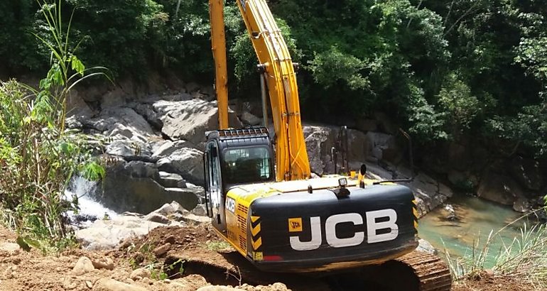 Trabajos en ro Cabra