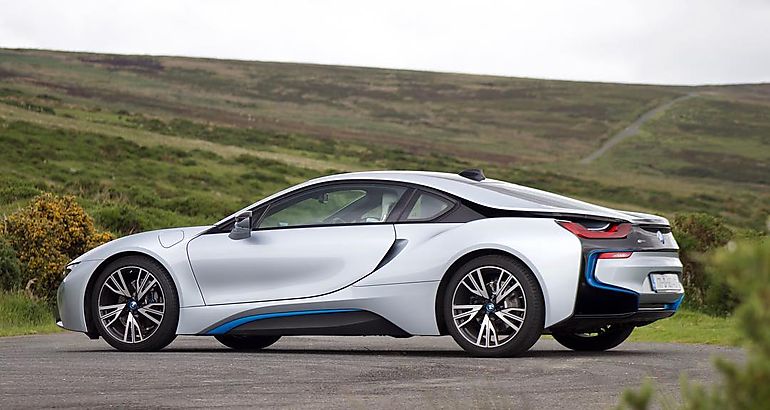 BMW i8 Roadster