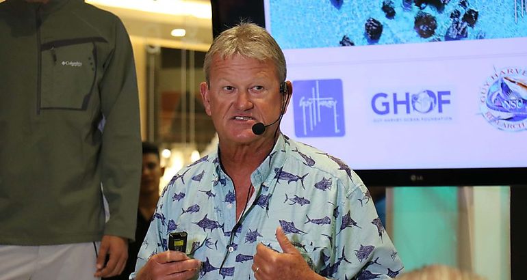 Charla sobre Conservacin de Especies Marinas con Guy Harvey 