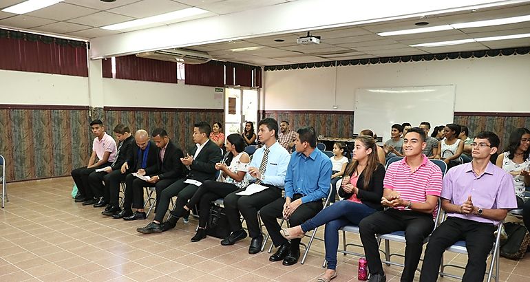 Concurso interno de Oratoria en la UTP