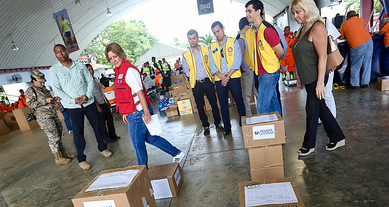 Ayuda humanitaria  Primera Dama