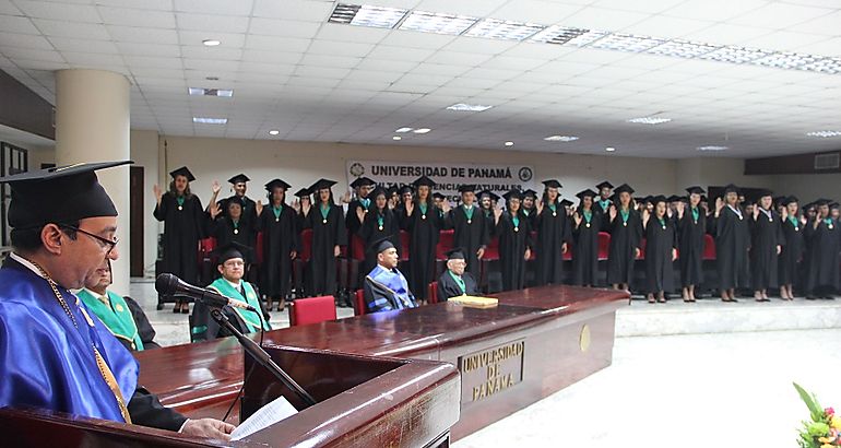 Nuevos cientficos graduados en la Facultad de Ciencias Naturales