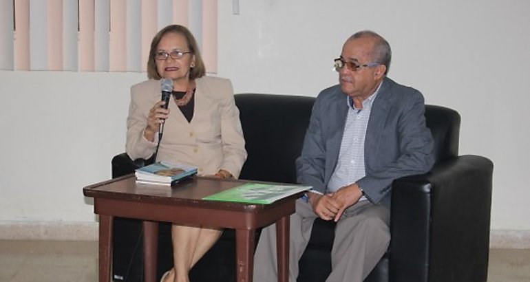 Libros de Humberto Torres analizadas en la Universidad de Panam