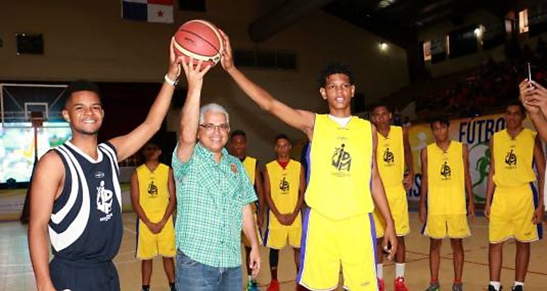  Calidonia se lleva campeonato de baloncesto en los Juegos Deportivos Municipales