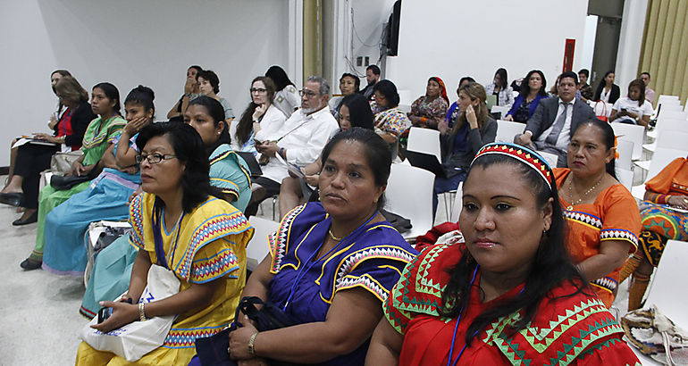 Mujeres indgenas