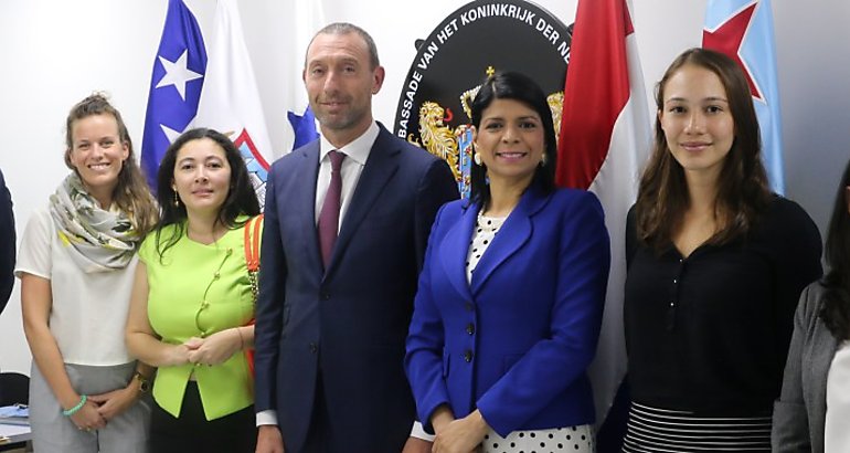 Reunin con el Embajador de Holanda en Panam Dirk Janssen