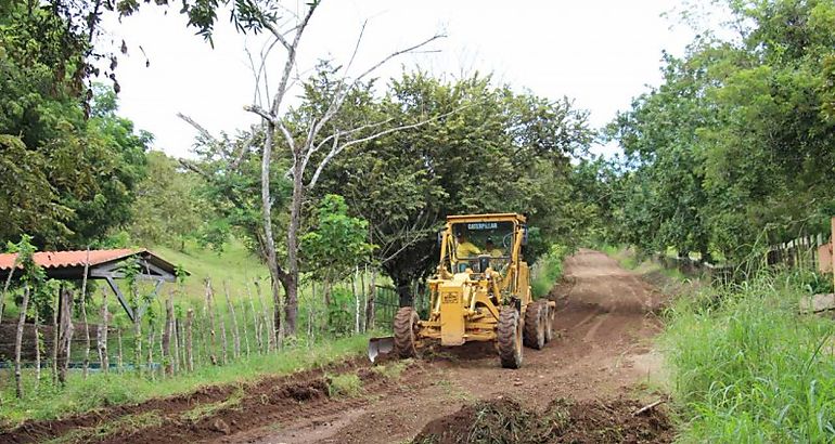 Caminos de produccin en Las Flores de Pes