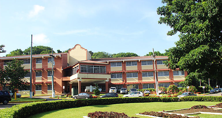 Edificio UTP  Universidad