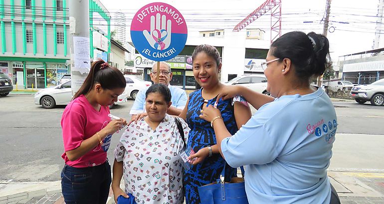 Voluntarios de ASEP entregan mensaje a usuarios del Metro 