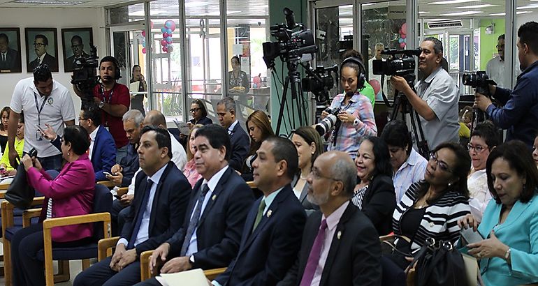 Diplomado Carrera Administrativa y la Profesionalizacin de los Servidores Pblicos en la Universidad de Panam 