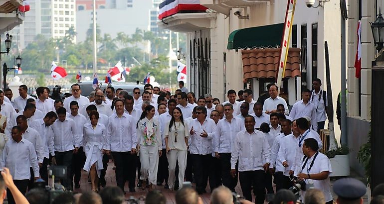 Autoridades rinden homenaje al prcer Demetrio H Brid 