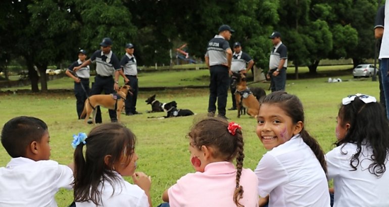 Estudiantes de Cocl visitan sede policial en Ancn