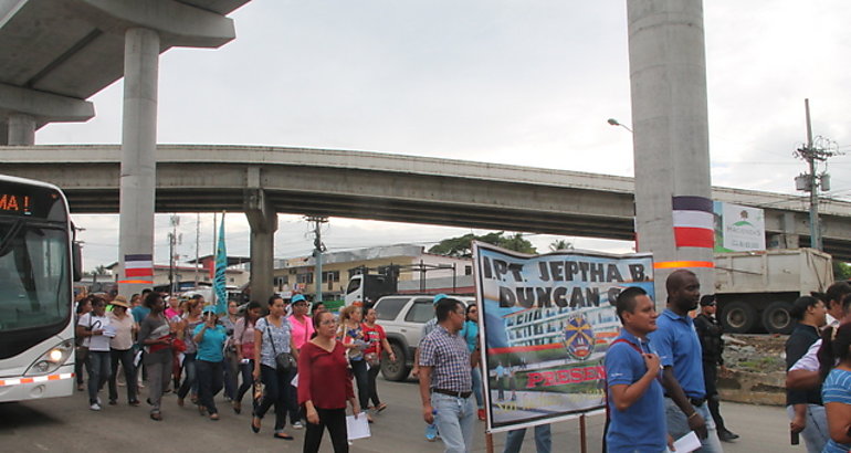 protesta de educadores de la Regin de Panam Oeste