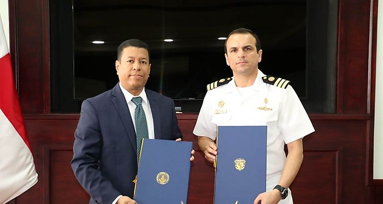 Per y Panam firman acuerdo acadmico 