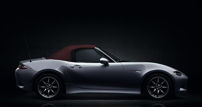 Mazda MX5 ST Red Heritage 