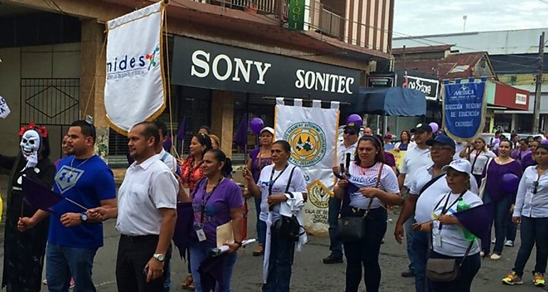 Caminata contra la Violencia hacia la Mujer