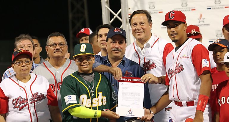  Gobierno pone en marcha construccin de nuevo estadio Jos A Remn Cantera y del Complejo Deportivo de Aguadulce