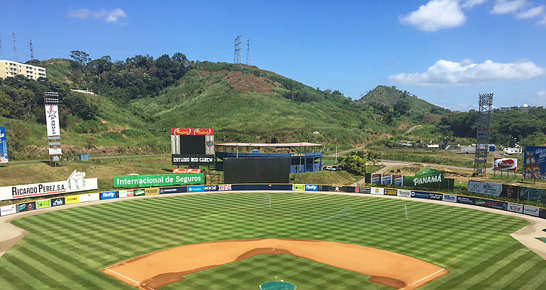  Estadio Nacional Rod Carew