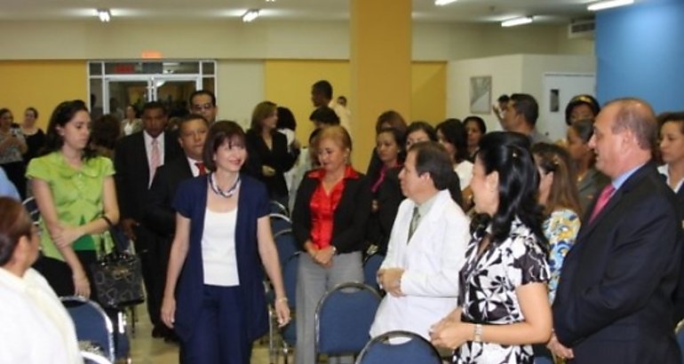 Inaugurado el seminario de humanizacin dirigido a personal de salud