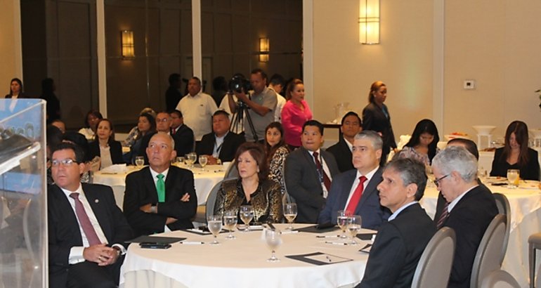 Presentan avances del Proyecto SIGOB MEF