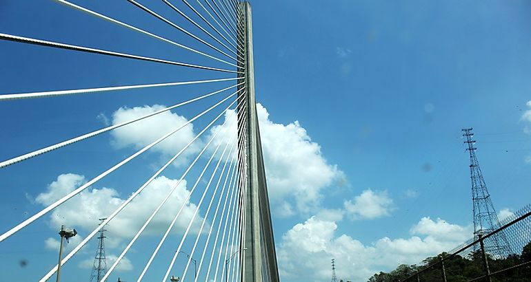 Puente Centenario