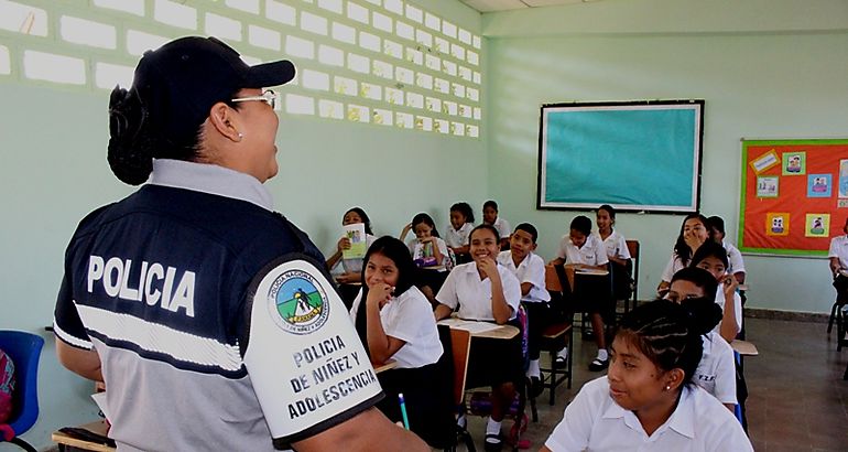 Educacin y entrenamiento en resistencia a las pandillas en Cocl