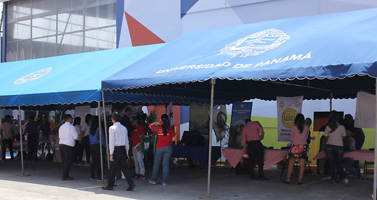 UP Participa en II Feria Interuniversitaria de Educacin Ambiental