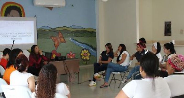  actividades en los centros penitenciarios femeninos del pas