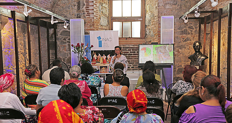 Creatividad y emprendimiento para la mujer artesana