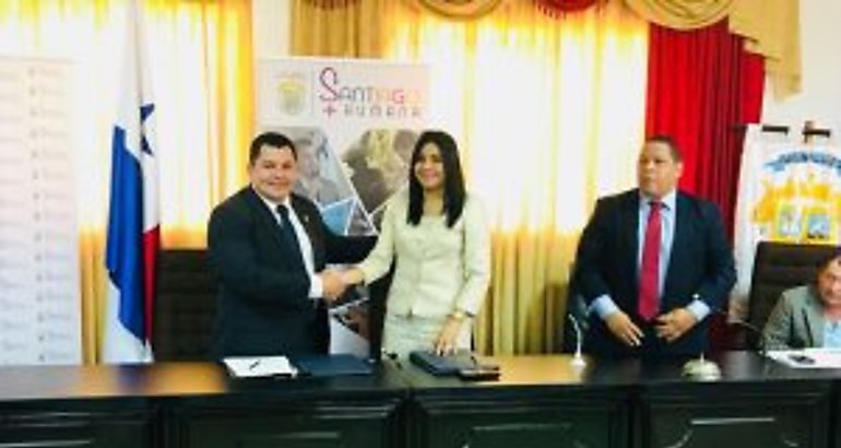 MITRADEL y Municipio de Santiago de Veraguas firman Convenio