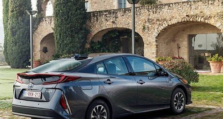 Toyota Prius Hybrid 2018