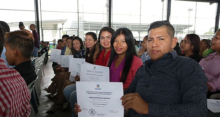 Inadeh certifica a 140 moradores de la provincia de Bocas del Toro