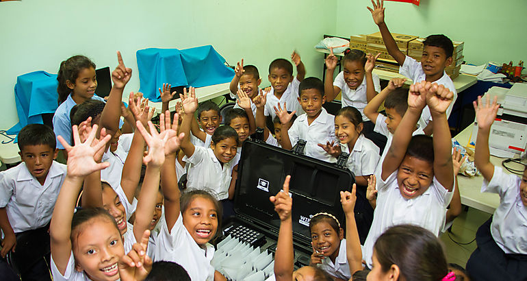 ESCUELA EN SANTIAGO