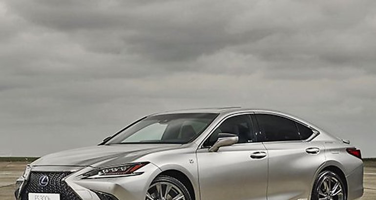  Lexus ES