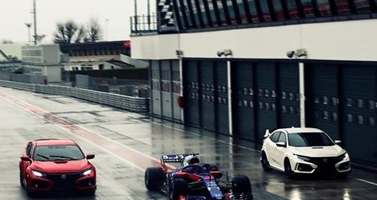 Los pilotos del equipo Toro Rosso eligen el Honda Civic Type R