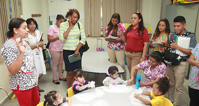 Estudiantes de ISAE Universidad de Penonom recorren el IPHE