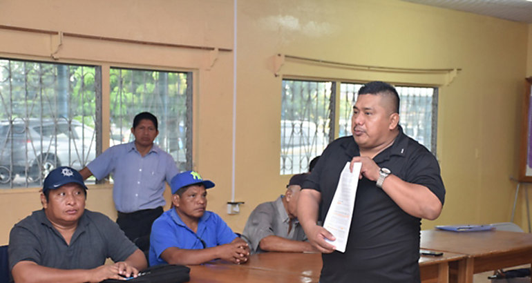 CSS se rene con los grupos organizados en Bocas del Toro